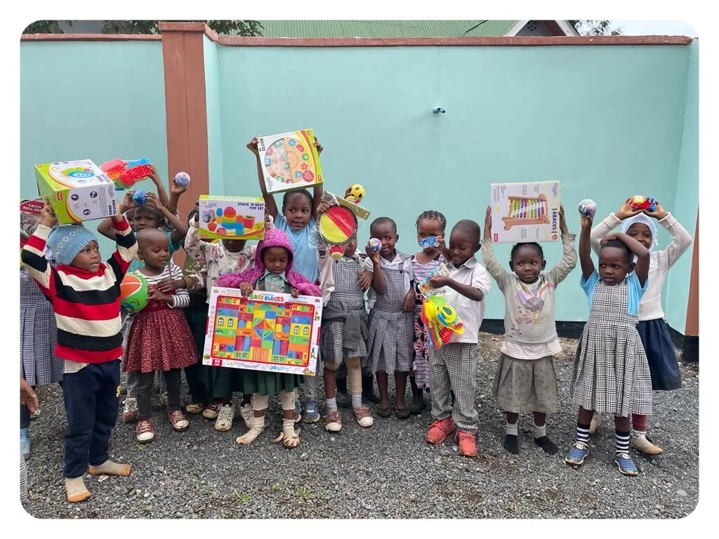Gily’s, Kindergarten und Vortrag · 2021–2022